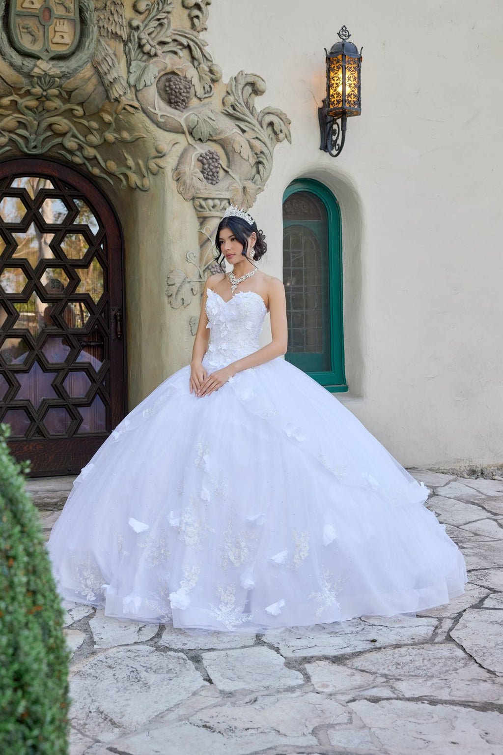 Elegant Lace Embellished Long Bridal Wedding Gown Detailed JTJT1495HW
