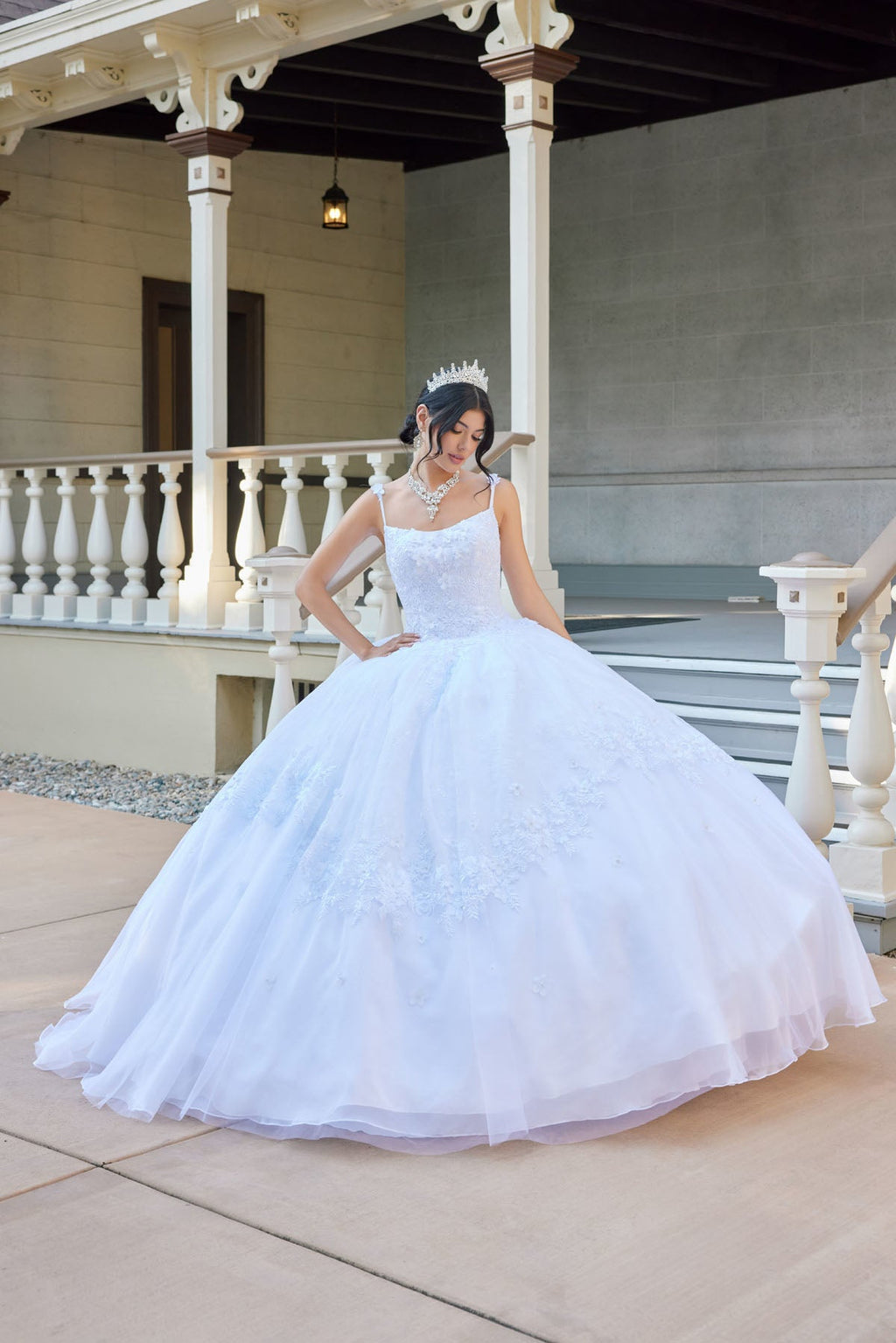 Elegant Lace Embellished Long Bridal Wedding Gown Detailed JTJT1496HW