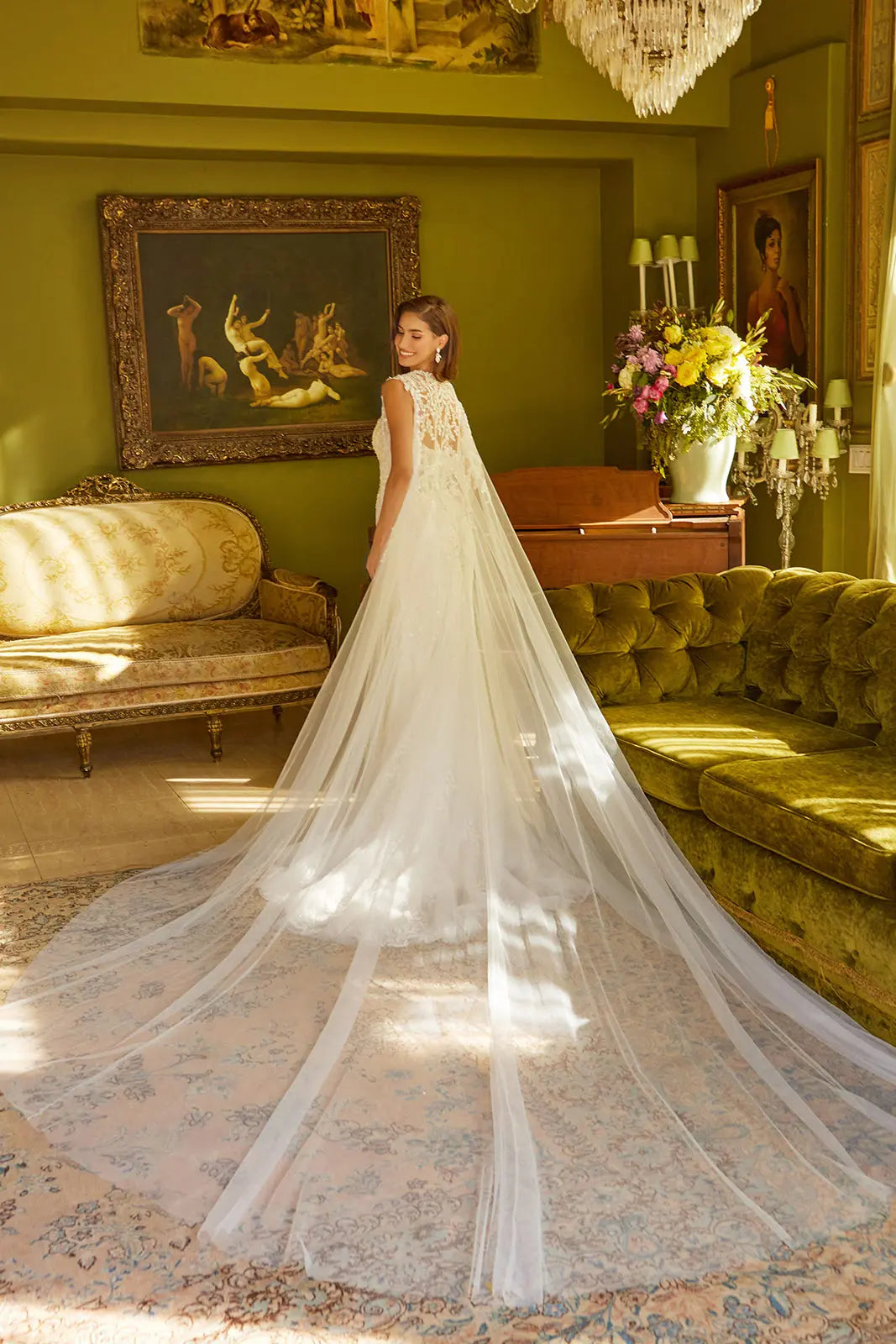 Wedding Dress With Corset, V-Neck And Bodice With Thin Straps, Trumpet Cut-3