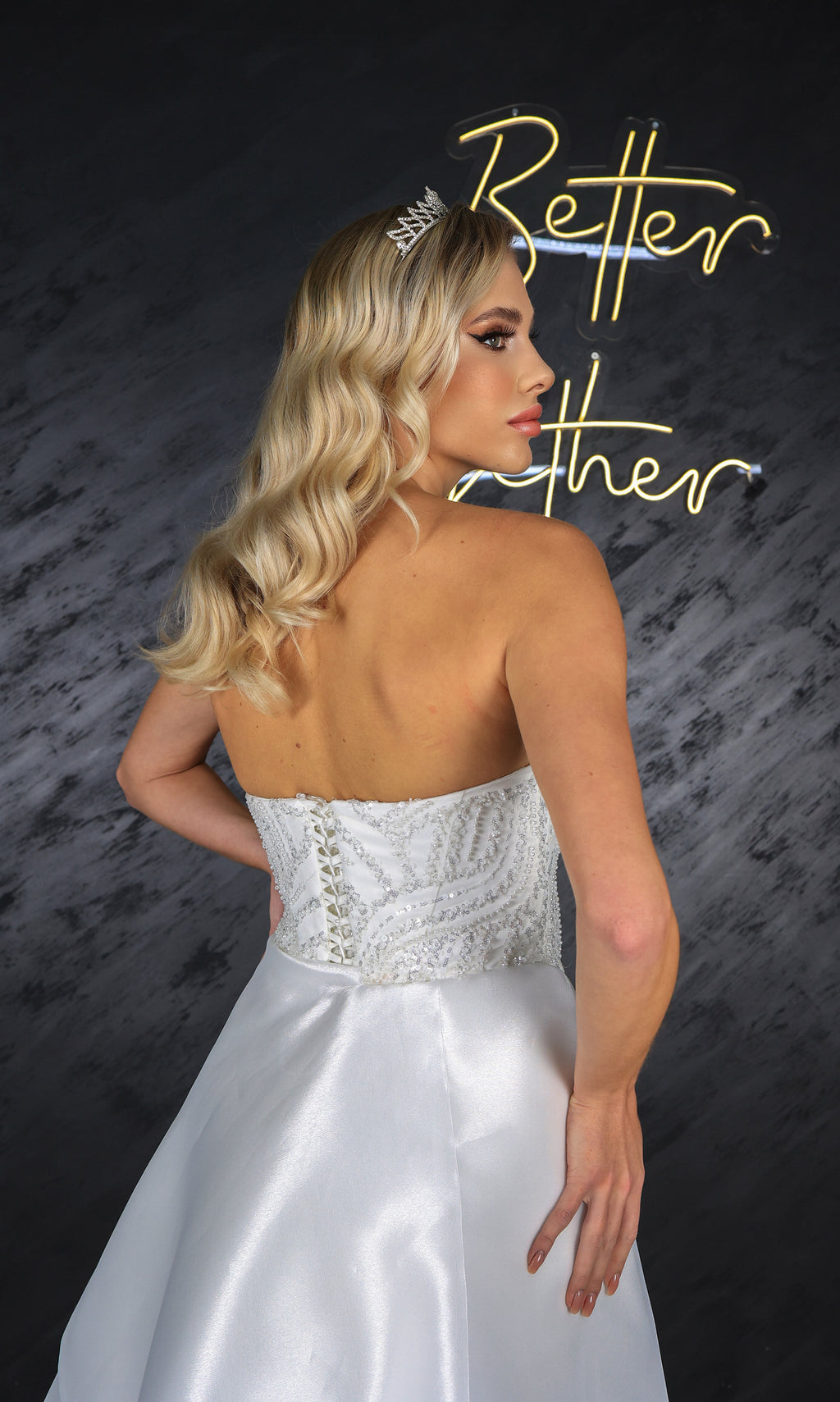 Alvin column wedding dress with skirt