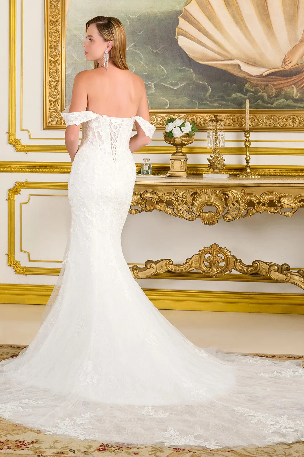 Fitted Wedding Dress With Detachable Straps And Corset Bodice With V-Neck-1