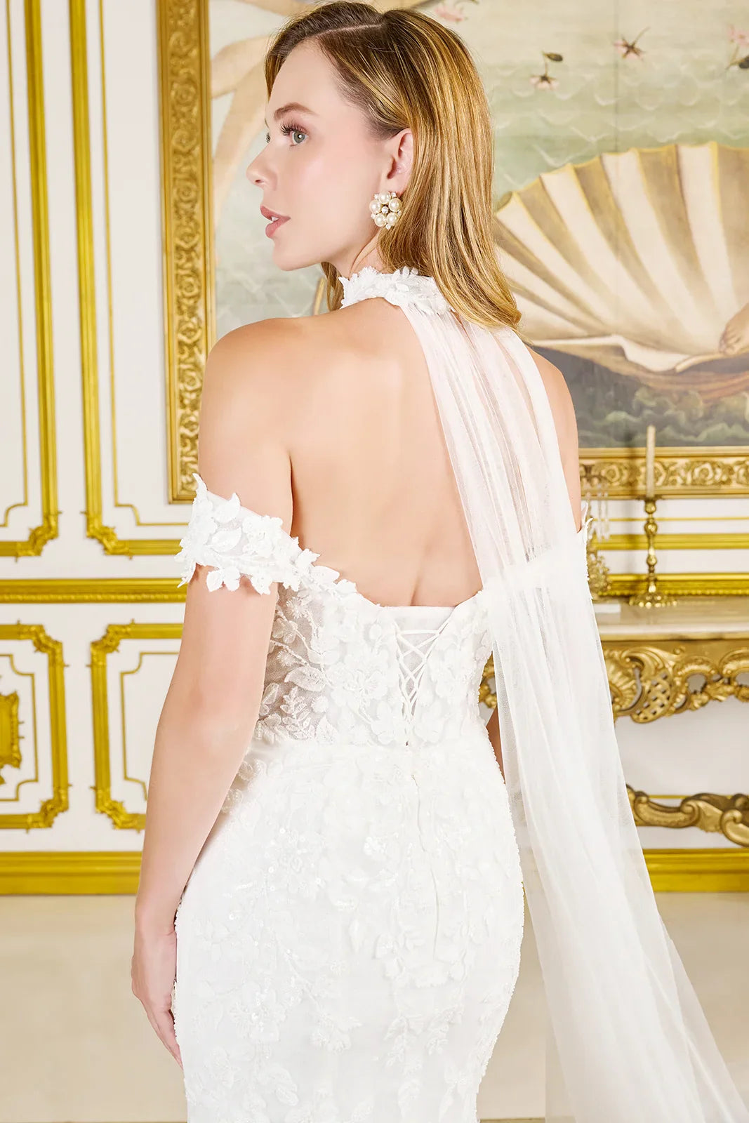 Fitted Wedding Dress With Off-The-Shoulder Design, Appliqués, Embroidery, Beads And Sequins With A Touch Of Sparkle-4